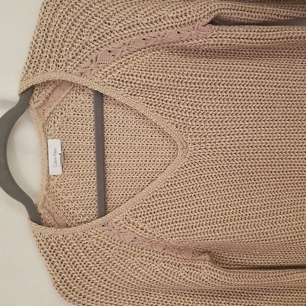 Sweater - Picture 6 of 7